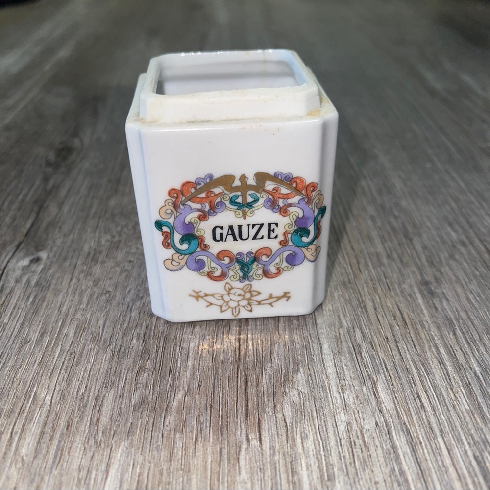 Vintage Enesco Ceramic Apothecary Jar With Out The Lid Made In Japan